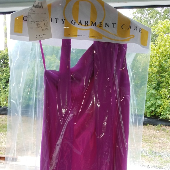 VINTAGE! LIMITED EDITION COLLECTION!Banana Republic Magenta Dress! - Picture 4 of 12